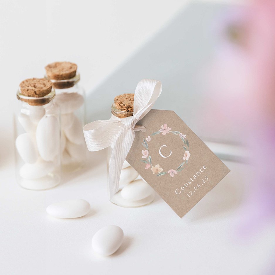 L'étiquette carrée perforée