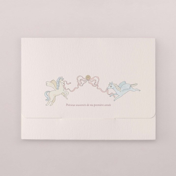 Médaillon enchanté